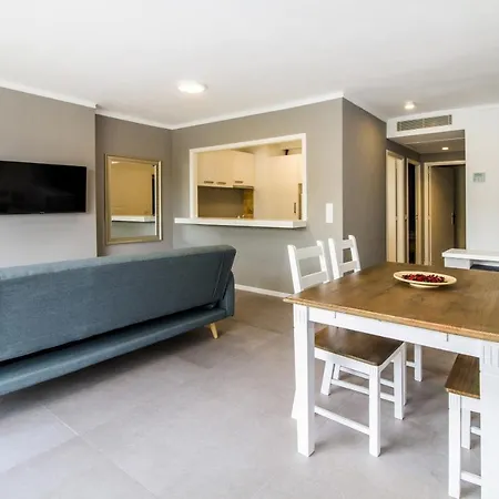 Apartament Ponent 4 *
